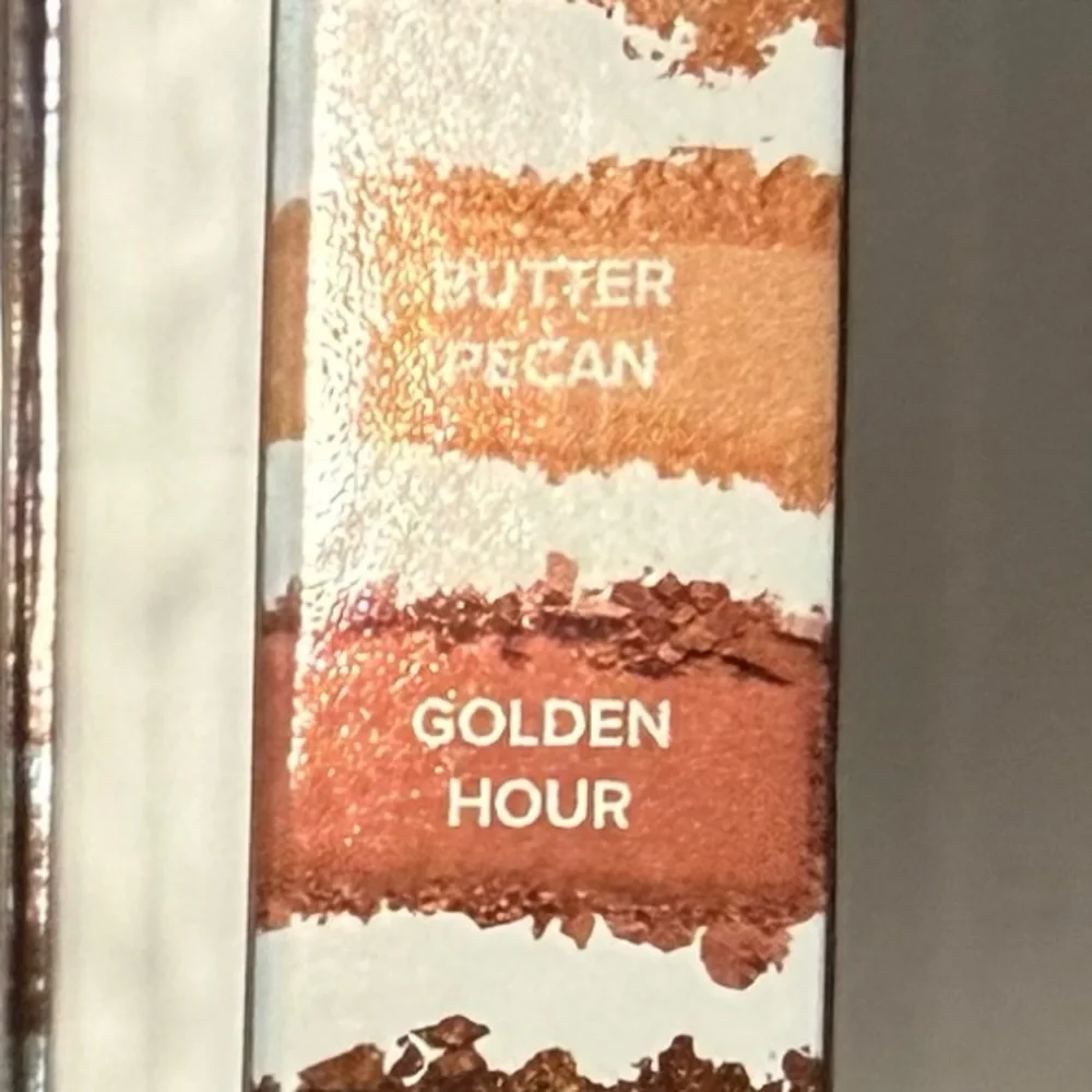 Too Faced Born This Way- Sunset Stripped Eyeshadow Palette - Warm Neutrals